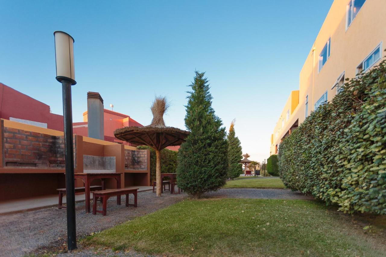 Aparthotel Complejo Tamariscos Las Grutas Esterno foto